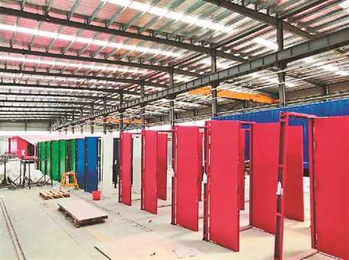 數(shù)讀重慶 大數(shù)據(jù)智能化賦能企業(yè)轉(zhuǎn)型升級，智能工廠引領(lǐng)產(chǎn)業(yè)變革新浪潮