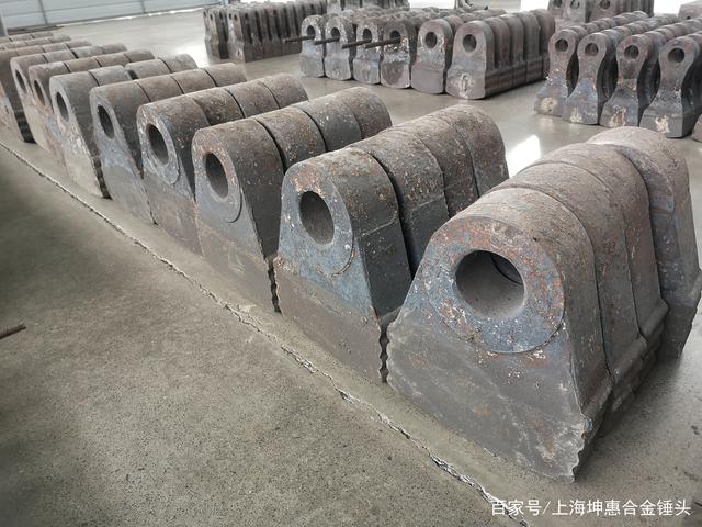 破碎機錘頭多大尺寸破碎效果好？正常標準是多少？